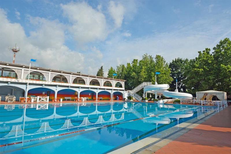 Hotel Boccaccio Calcinaia Екстериор снимка