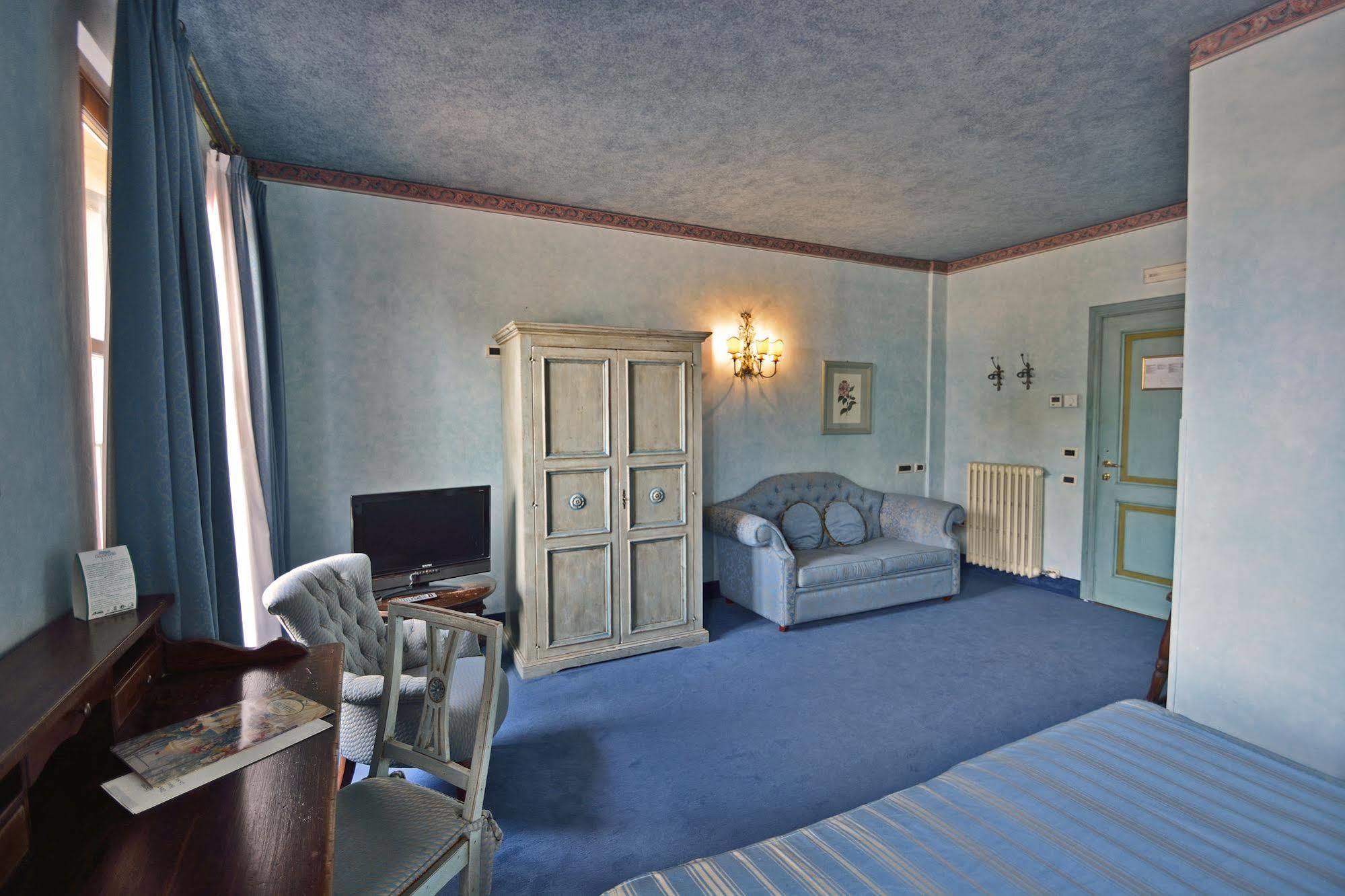 Hotel Boccaccio Calcinaia Екстериор снимка